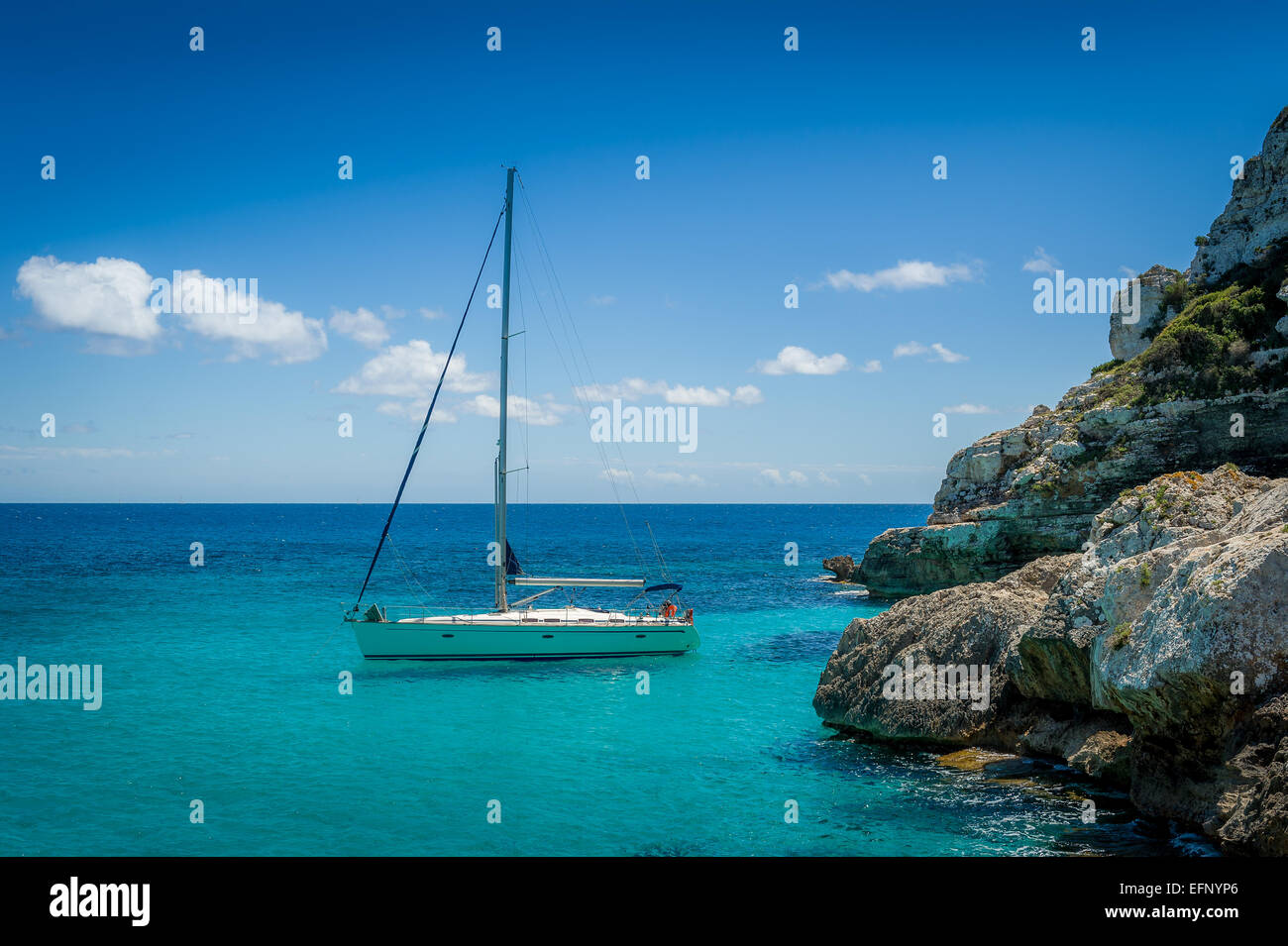 Sailing yacht fotografías e imágenes de alta resolución Alamy