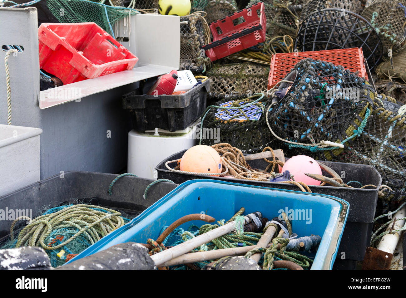Industria pesquera redes y equipos en potes puerto Torquay Devon Foto de stock