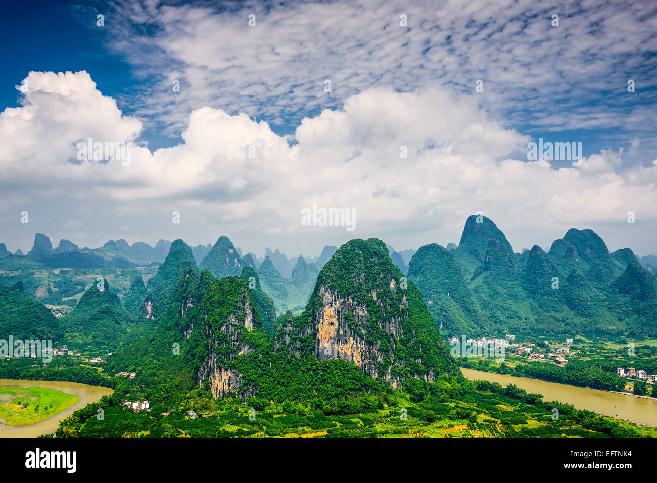 Karst paisaje de Xingping, provincia de Guangxi, China. Foto de stock