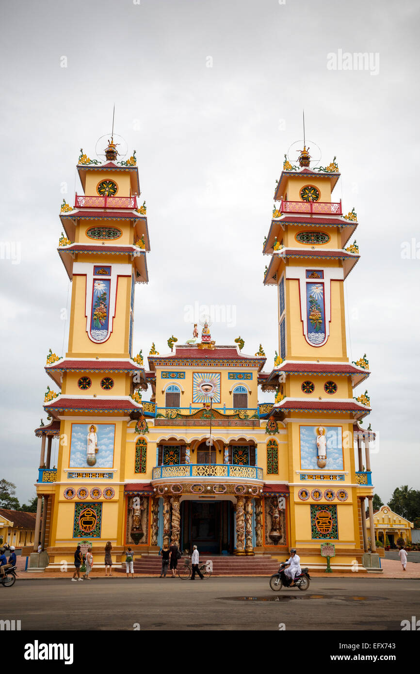 Templo Cao Dai, Tay Ninh, Vietnam. Foto de stock