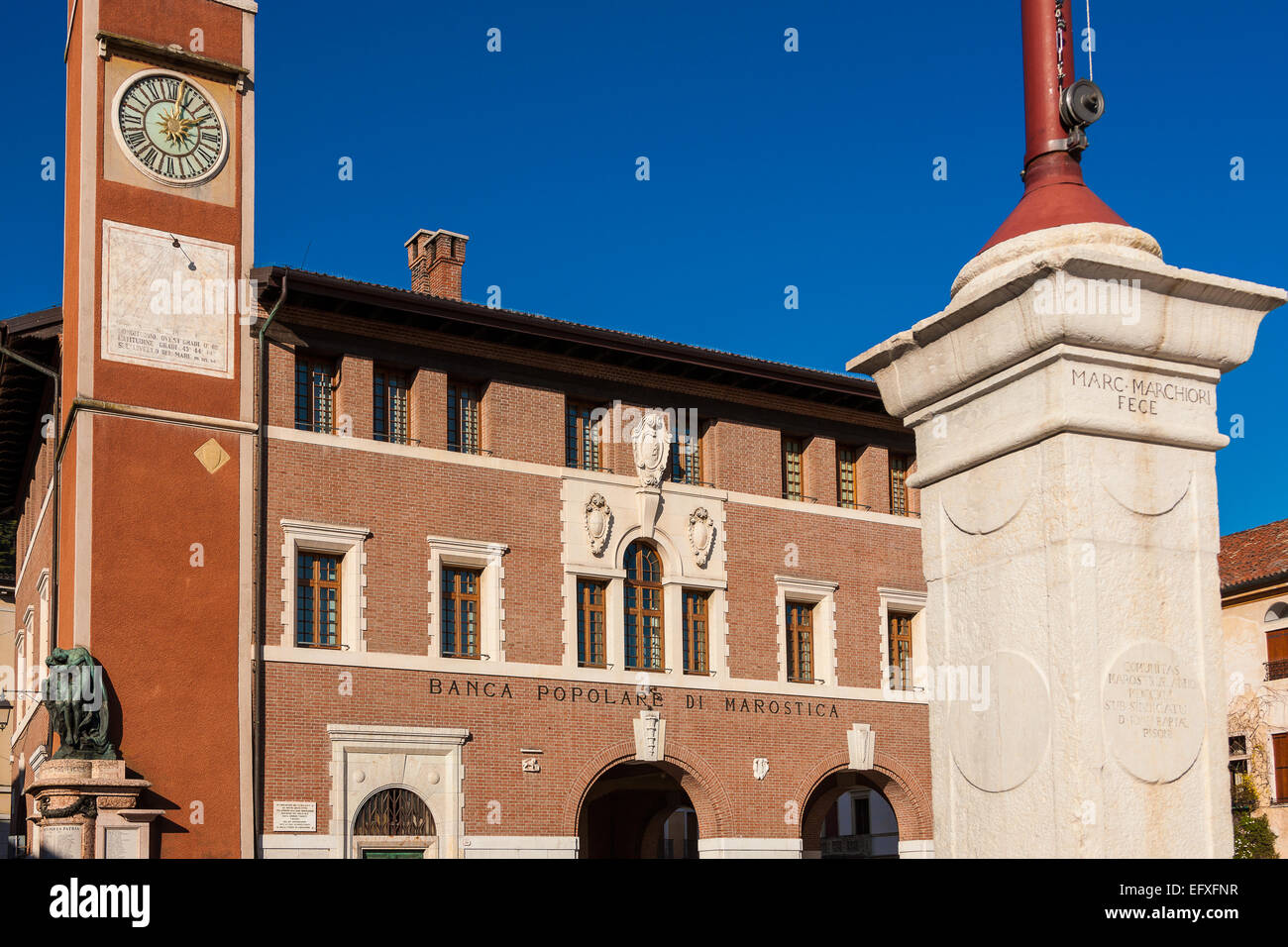 Marostica / Piazza degli Scacchi / Palazzo del Doglione / Plaza de ajedrez Foto de stock