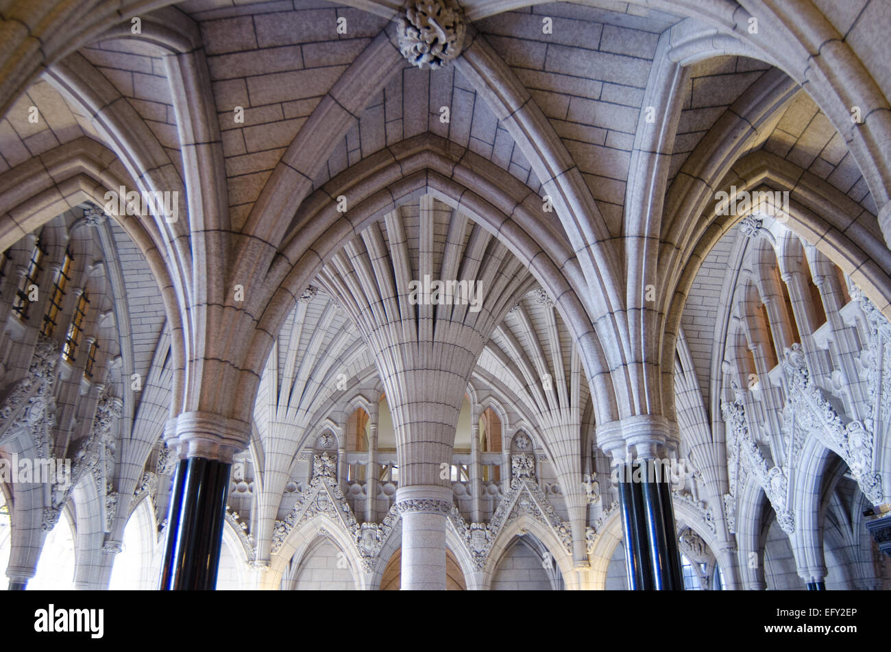 El ornamentado interior neogótico del Parlamento de Canadá en Ottawa, Ontario, Canadá. Foto de stock
