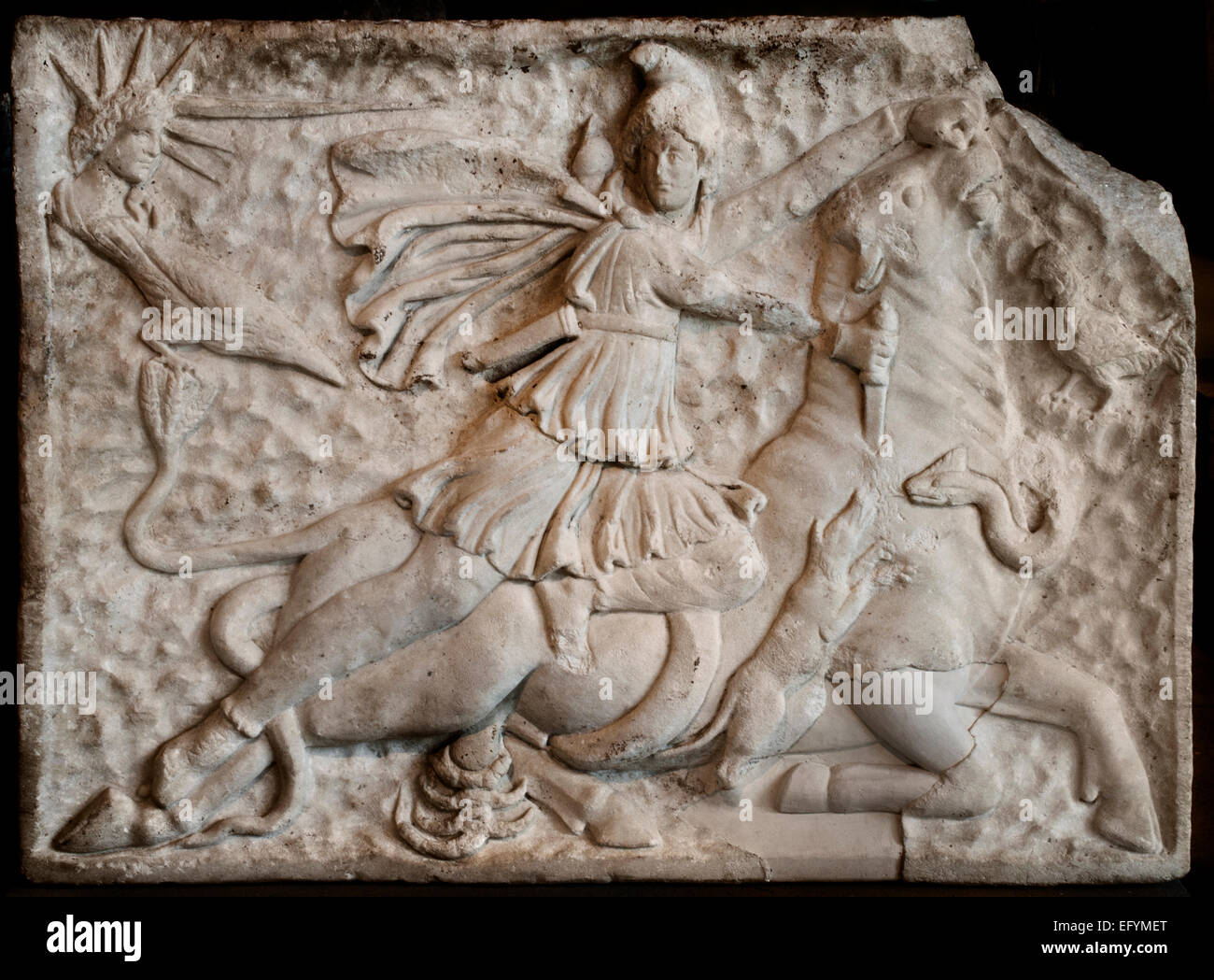 Relieve de piedra - El culto de Mitra, 2ª-3ª C. AD Museo Romano Germánico Colonia Alemania Foto de stock