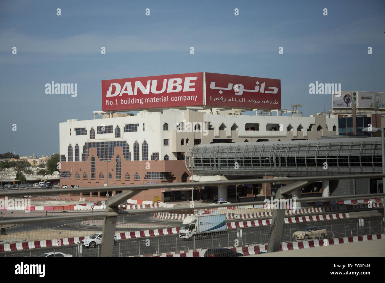 El acaparamiento de publicidad para la empresa de material de construcción  del Danubio Fotografía de stock - Alamy