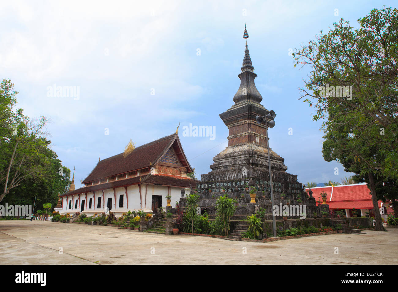 Que Wat Louang (1818), el templo budista, en Luang Prabang, Laos Foto de stock