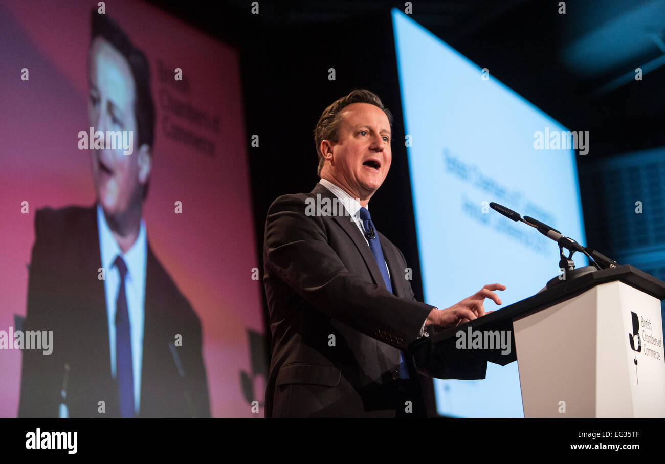 David Cameron aborda la conferencia de Cámaras de Comercio Británicas en Londres Foto de stock