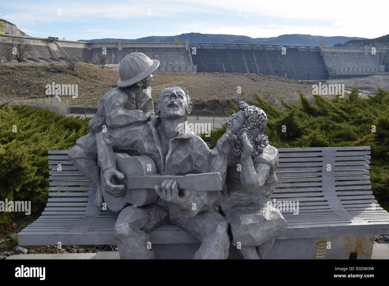 "Después del trabajo" memorial en Grand Coulee Dam , Washington, EE.UU. Foto de stock