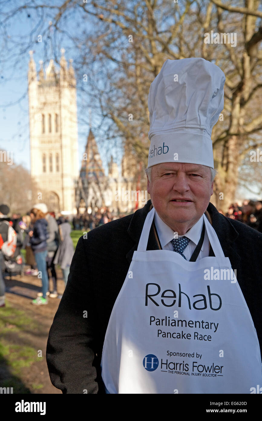 Bob Stewart MP antes del MPs,Pancake carrera parlamentaria de 2015. Foto de stock