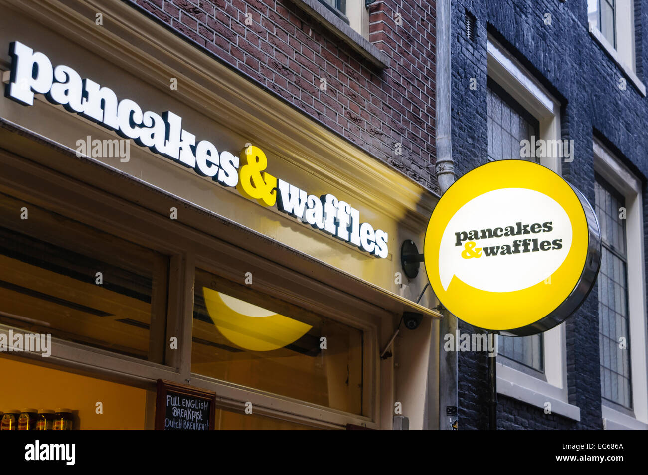 Tienda de bocadillos para llevar fotografías e imágenes de alta