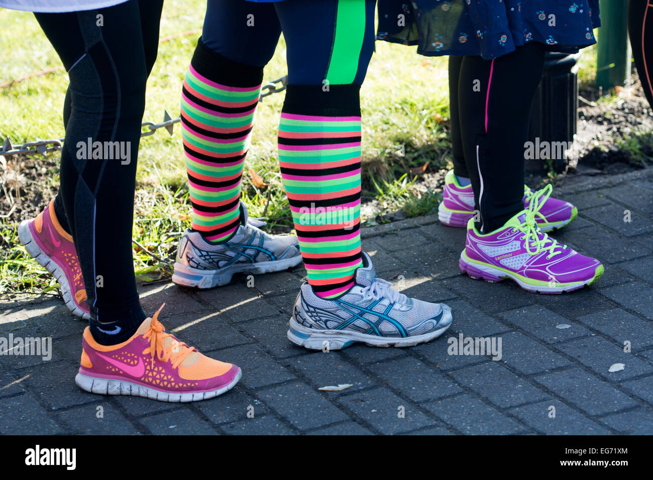 Zapatillas de running moda activewear gente activa saludable