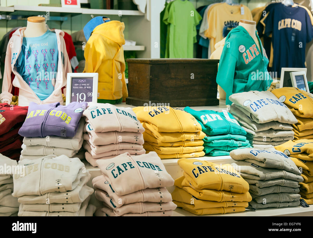 Tienda de souvenirs de sudaderas fotograf as e im genes de alta
