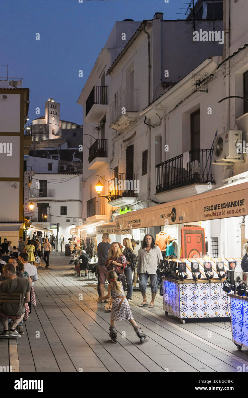 La ciudad de Ibiza, boutiques, tiendas, Islas Baleares, España Foto de stock