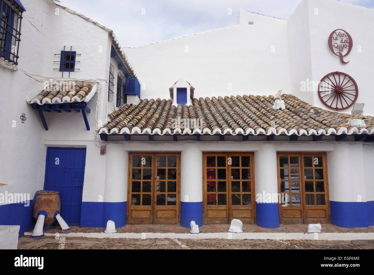 Famoso restaurante típico, la venta del Don Quijote, don Quijote, Puerto  Lapice, La Mancha, España Fotografía de stock - Alamy
