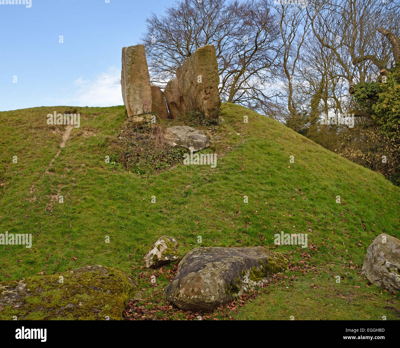 Coldrum Long Barrow, y comienzos del Neolítico situado cerca Trottiscliffe cámara mortuoria en Kent, UK Foto de stock