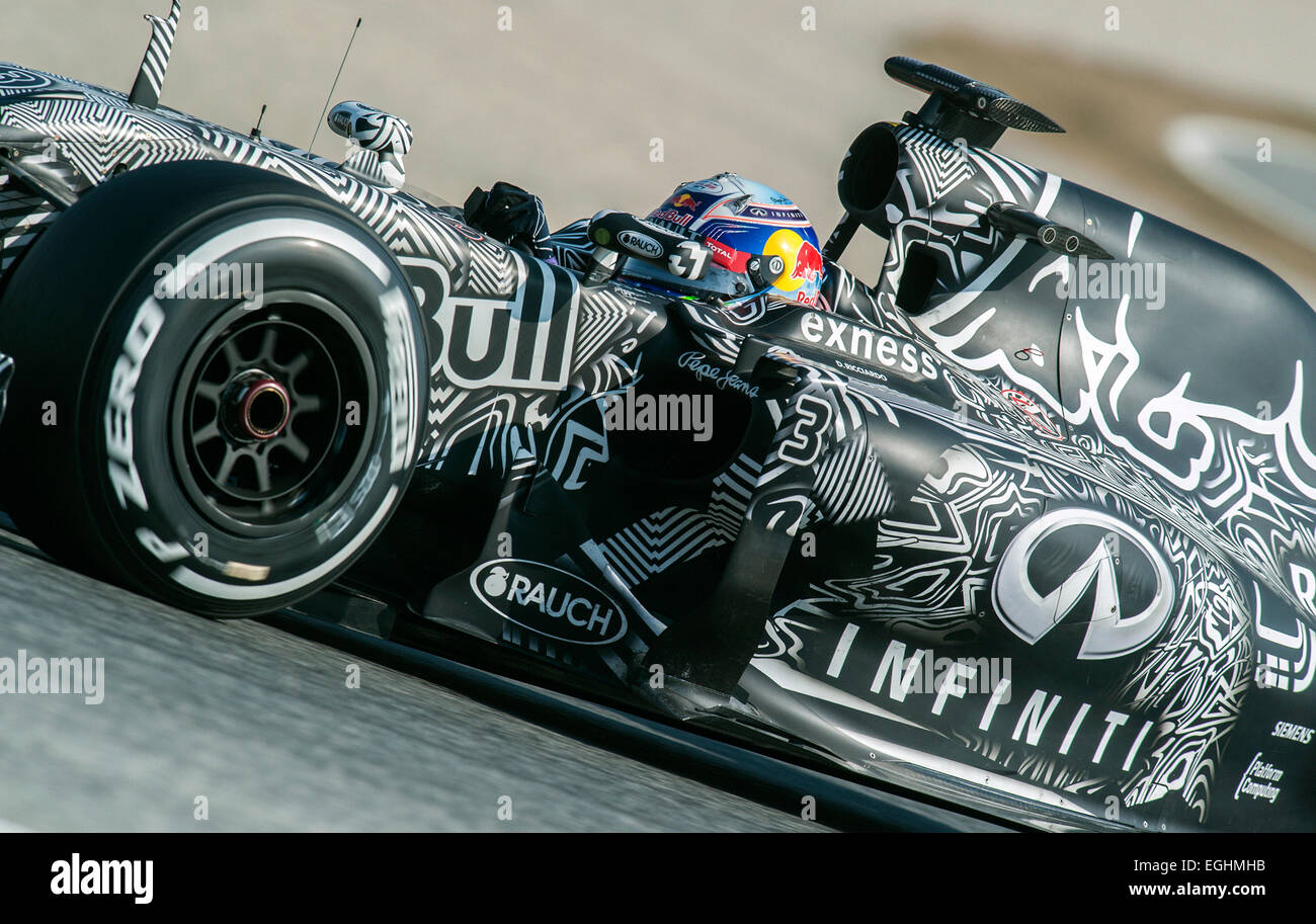 Daniel Ricciardo (AUS), Infiniti Red Bull Racing RB11, sesiones de pruebas  de Fórmula 1, el circuito de Catalunya Fotografía de stock - Alamy