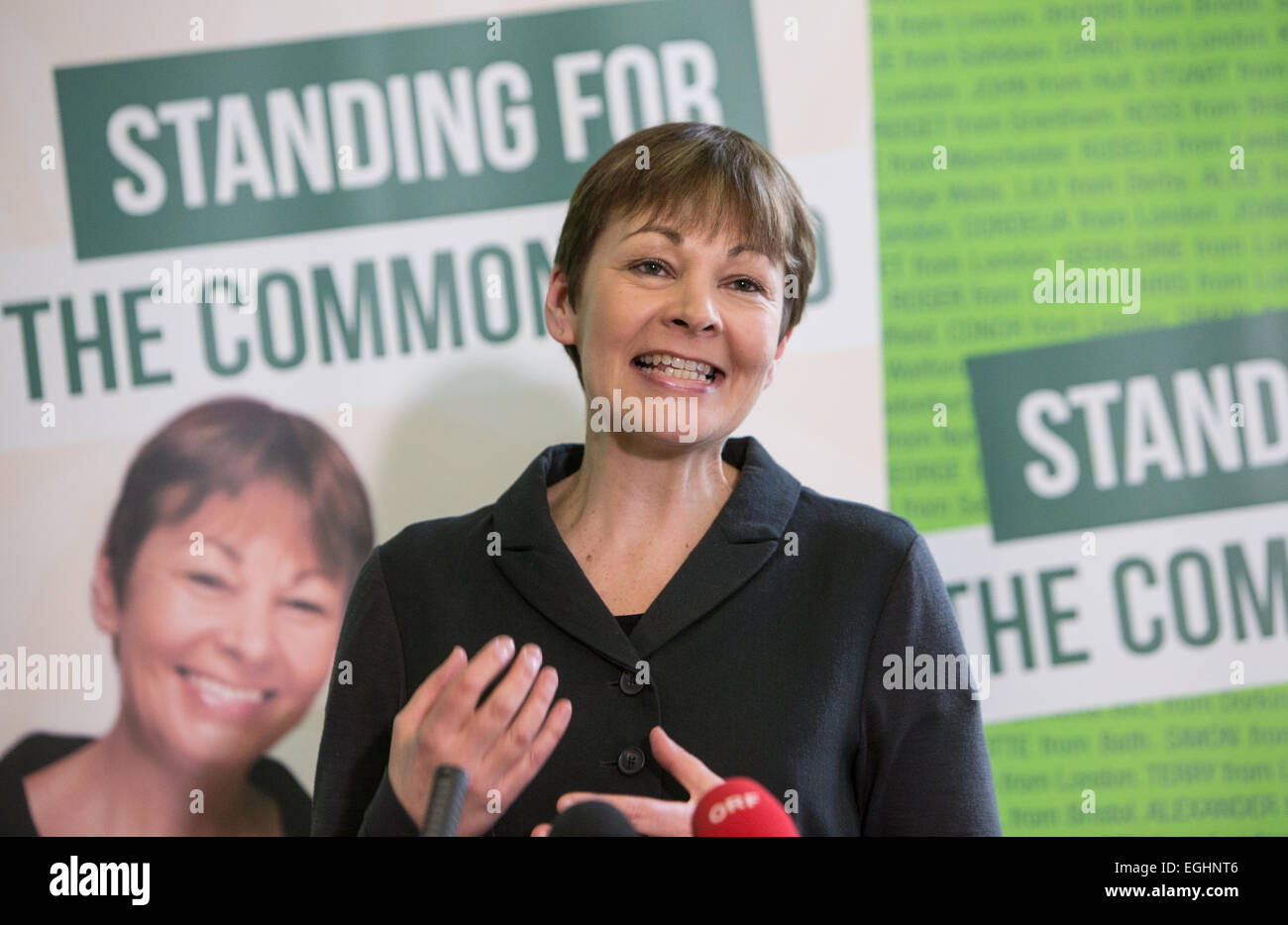 Caroline Lucas,MP para el Pabellón de Brighton,habla en el lanzamiento de la campaña electoral del partido verde Foto de stock