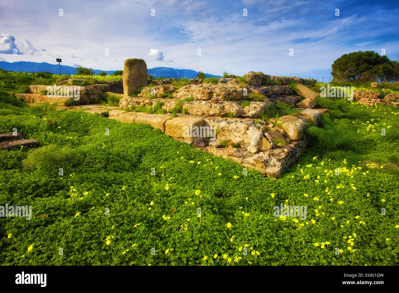 Tumba monumental grave fotografías e imágenes de alta resolución Alamy
