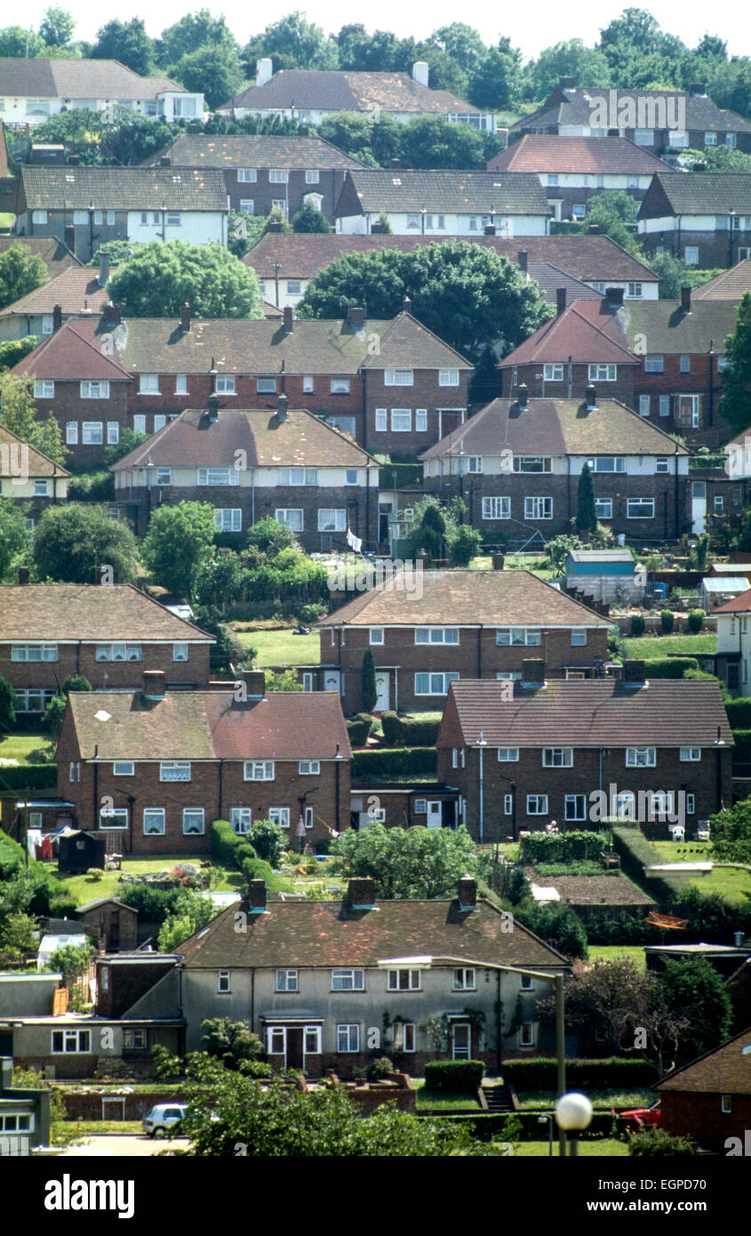 Una urbanización suburbana en el sur de Inglaterra Foto de stock