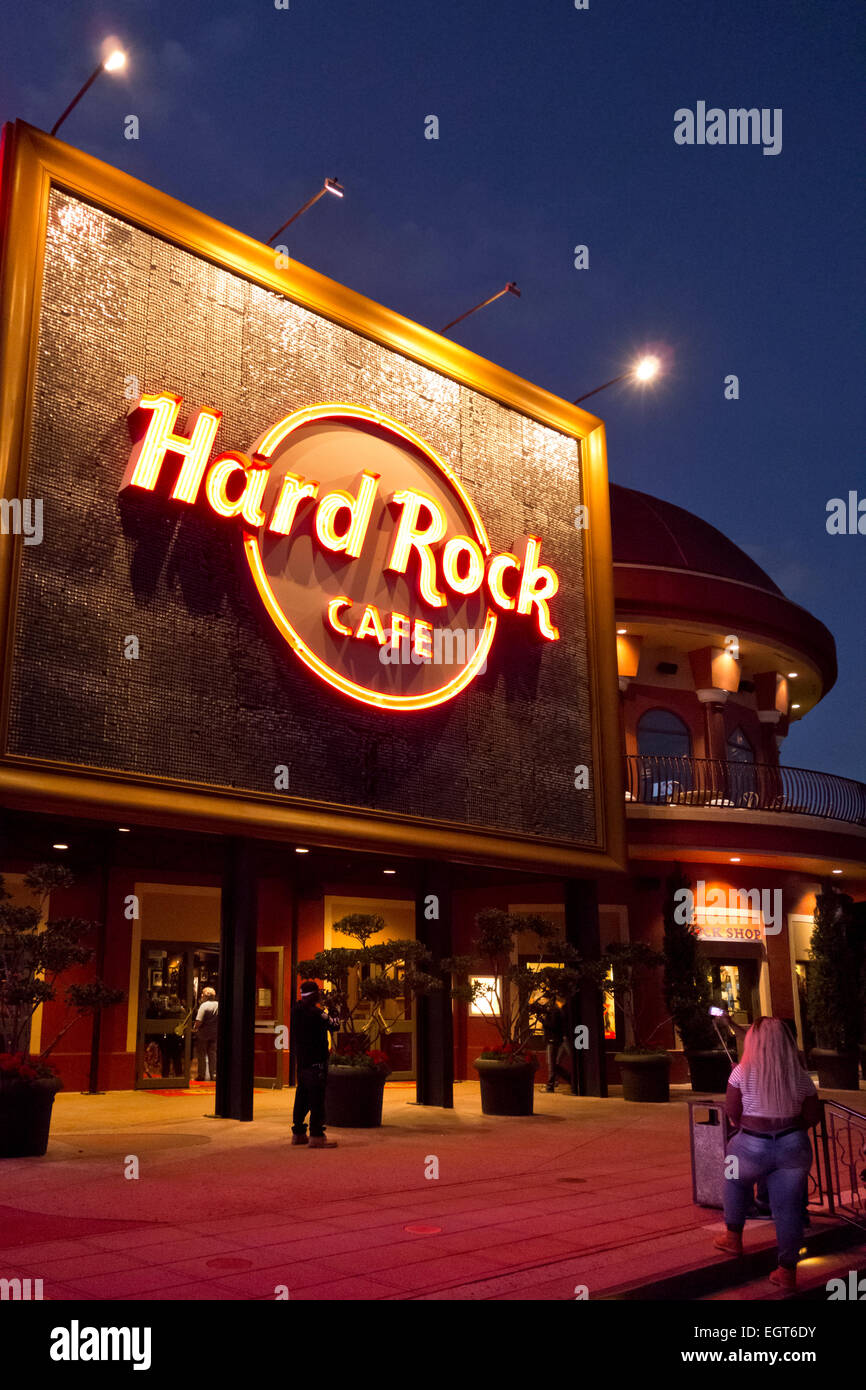 Exterior del Hard Rock Cafe Restaurant en el Citywalk de los Estudios Universales en Orlando, Florida, EE.UU. Foto de stock