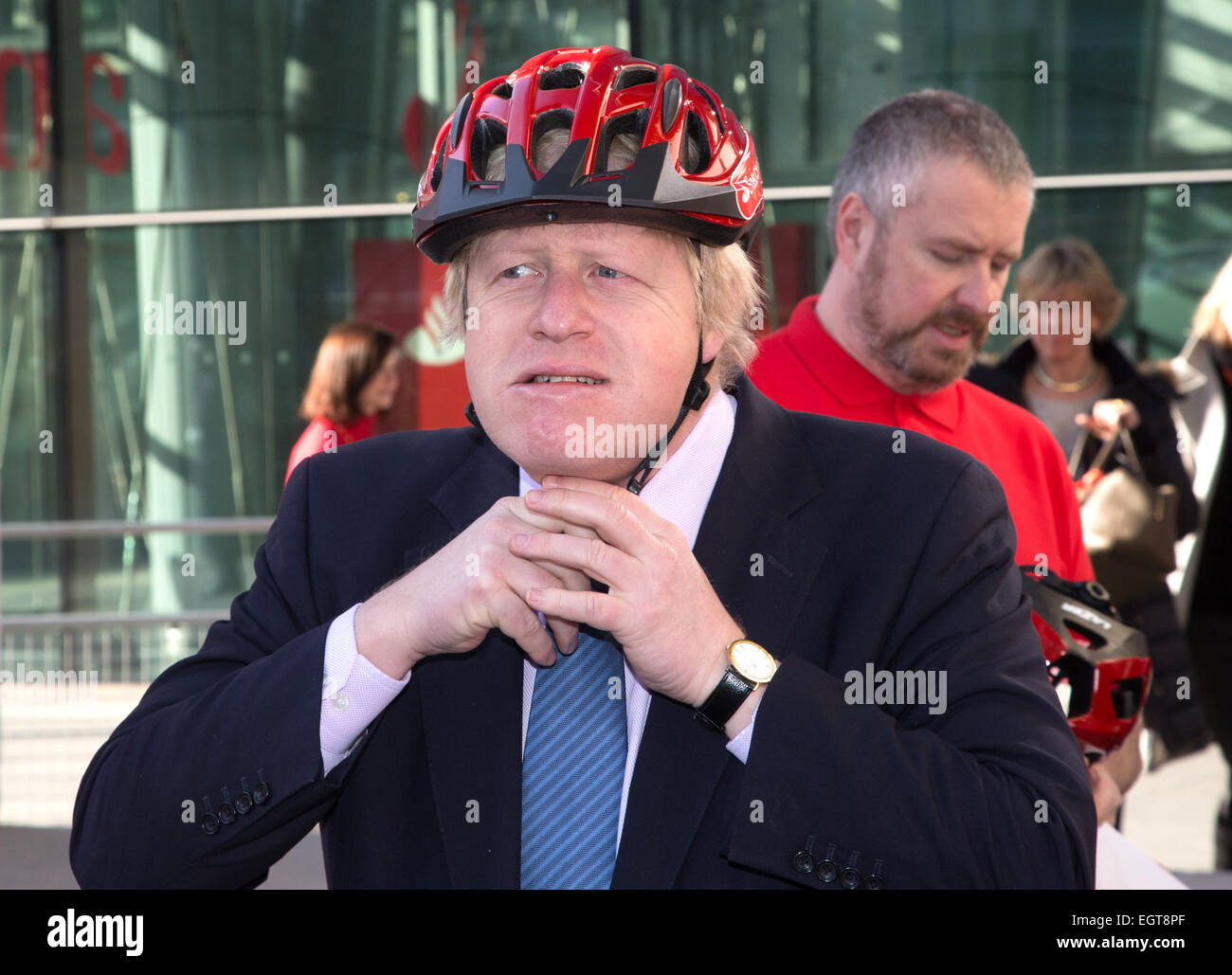 El Alcalde de Londres, Boris Johnson, habla en un evento promoción alquiler de bicicletas en Londres Foto de stock