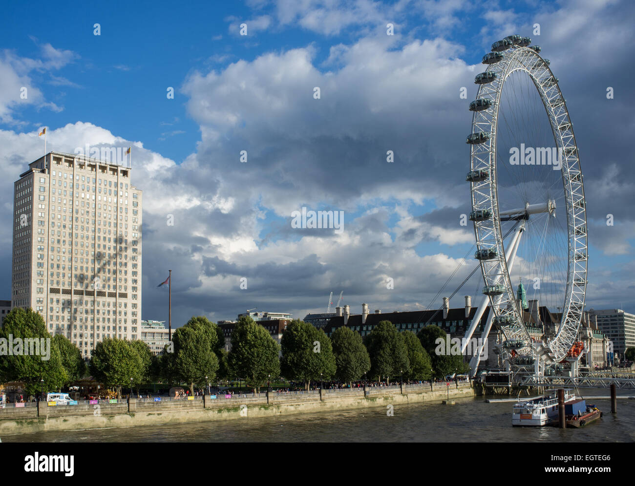 El London Eye, la Rueda del Milenio Foto de stock