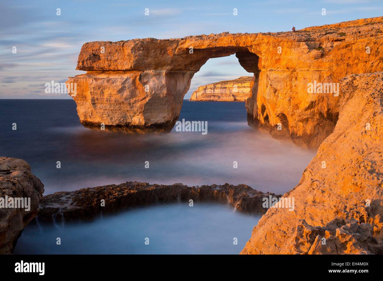La isla de Malta, Gozo, el arco natural de ventana azul Foto de stock