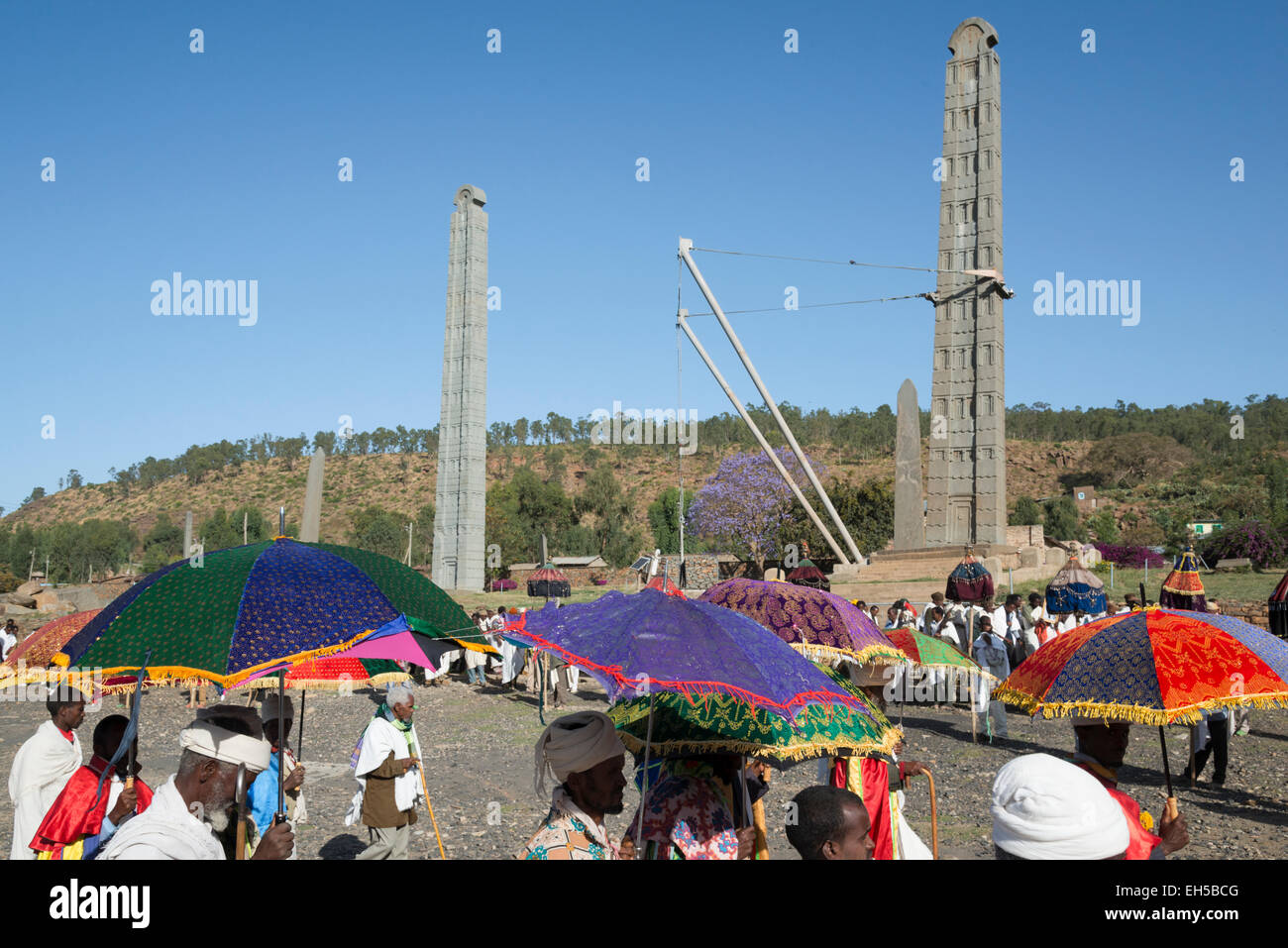 Ceremonia fúnebre junto al parque stelaes. Axum. En el norte de Etiopía. Foto de stock