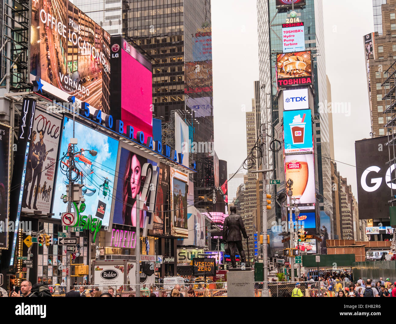Times Square, El Distrito de los Teatros, Midtown, Manhattan, Ciudad de Nueva York, Nueva York, Estados Unidos de América, América del Norte Foto de stock