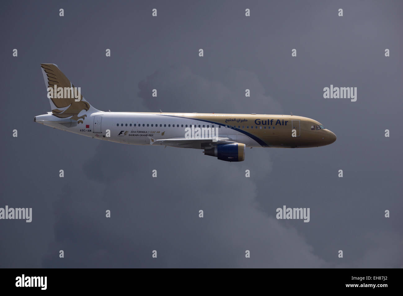 A9C-AM Gulf Air Airbus A320-214 en vuelo Foto de stock