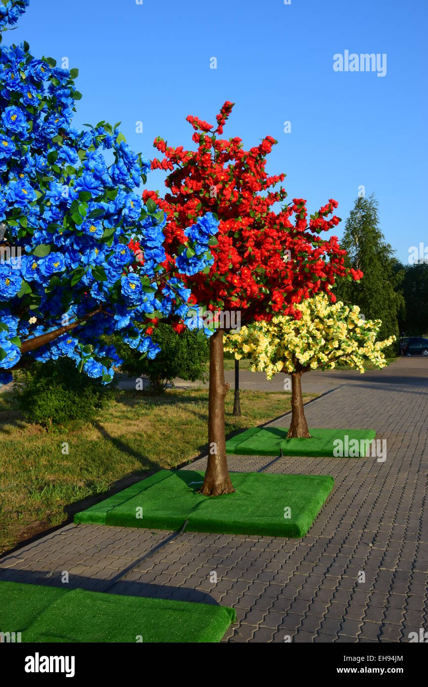 Arboles artificiales fotografías e imágenes de alta resolución - Alamy
