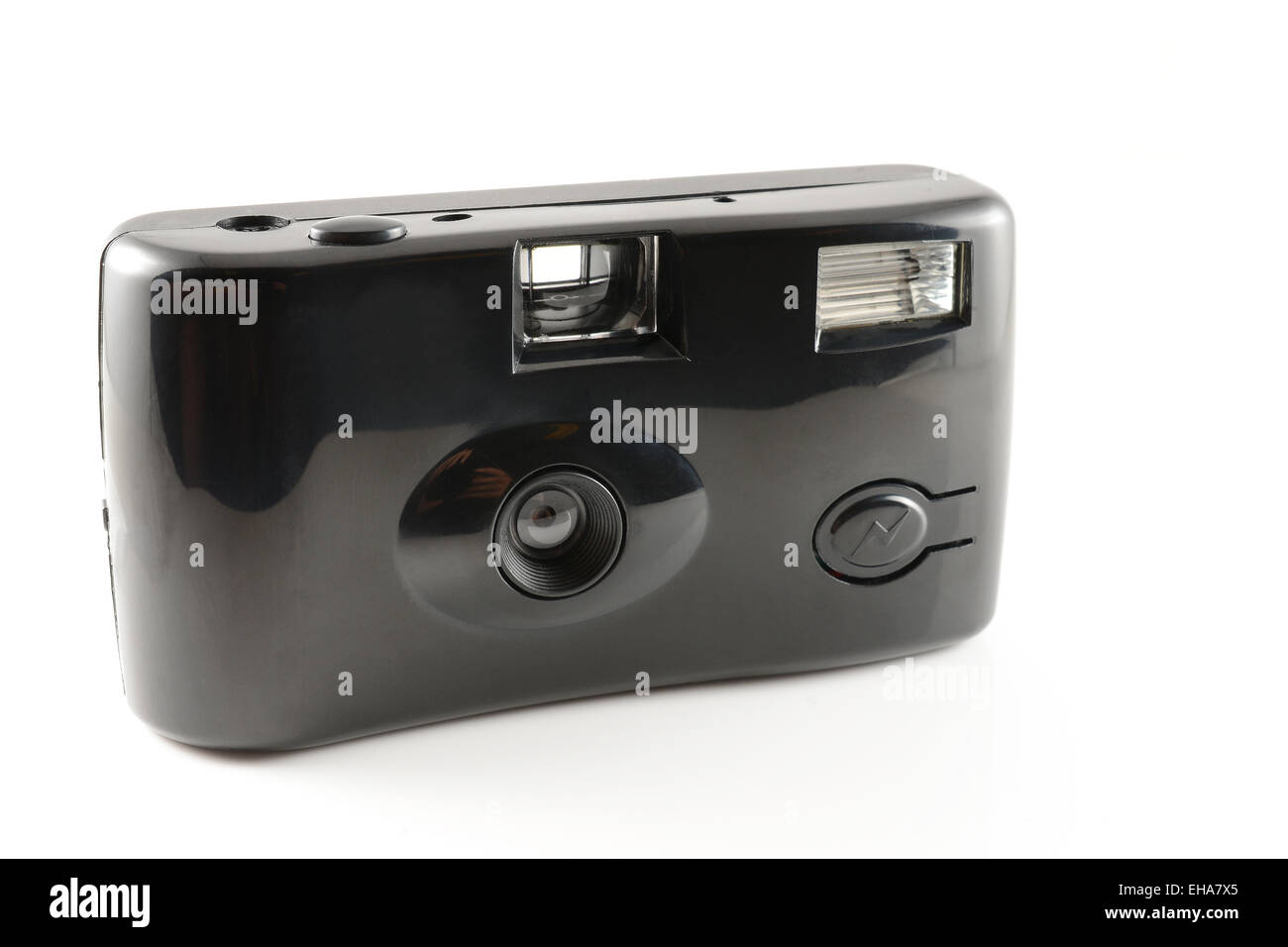 Una cámara desechable Fuji Film sobre fondo blanco Fotografía de stock -  Alamy