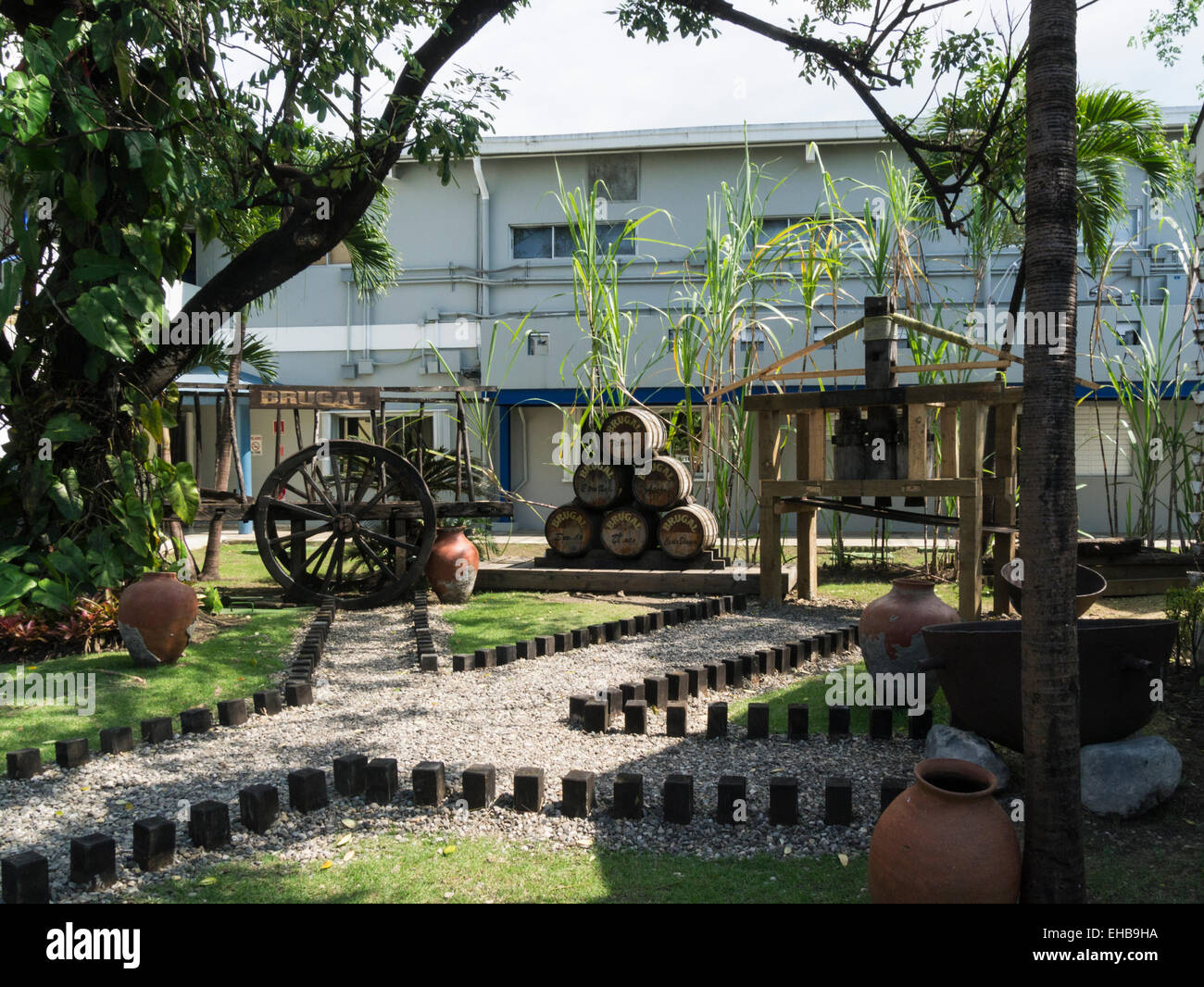 Brugal rum factory fotografías e imágenes de alta resolución Alamy