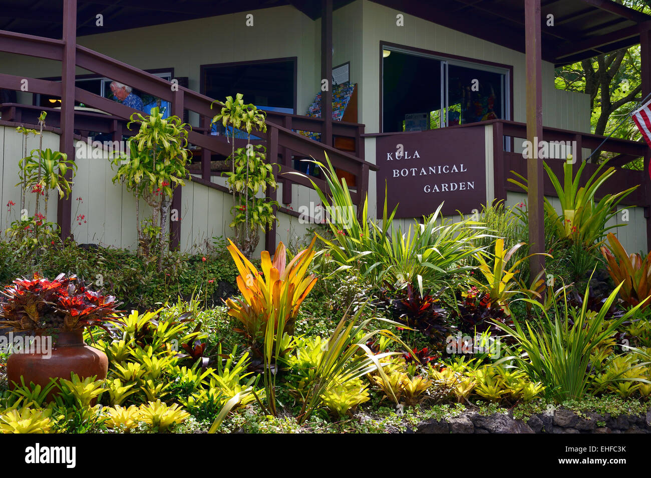 Entrada al Jardín Botánico de Kula Kula, Maui, Hawaii, EE.UU. Foto de stock