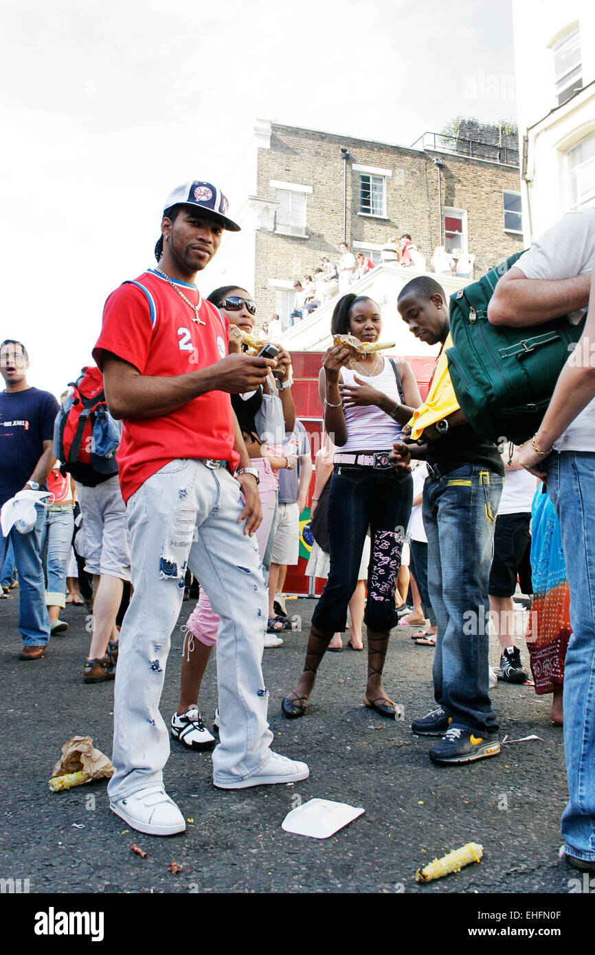 Cool dude en el Carnaval de Notting Hill. Foto de stock