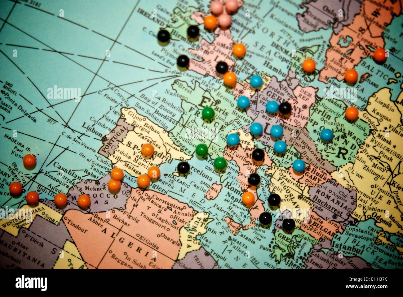 Mapa de Viaje con chinchetas Fotografía de stock - Alamy