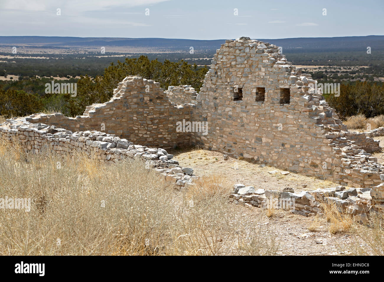 Ruinas del Convento, Gran Quivira Pueblo, Monumento Nacional Salinas Pueblo Misiones, Nuevo México, EE.UU. Foto de stock