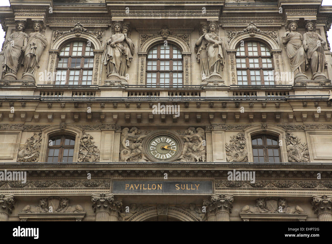 El ala renacentista del Museo del Louvre en París, Francia. Foto de stock