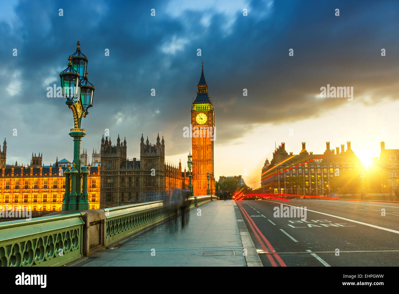 Al atardecer, el Big Ben de Londres Foto de stock