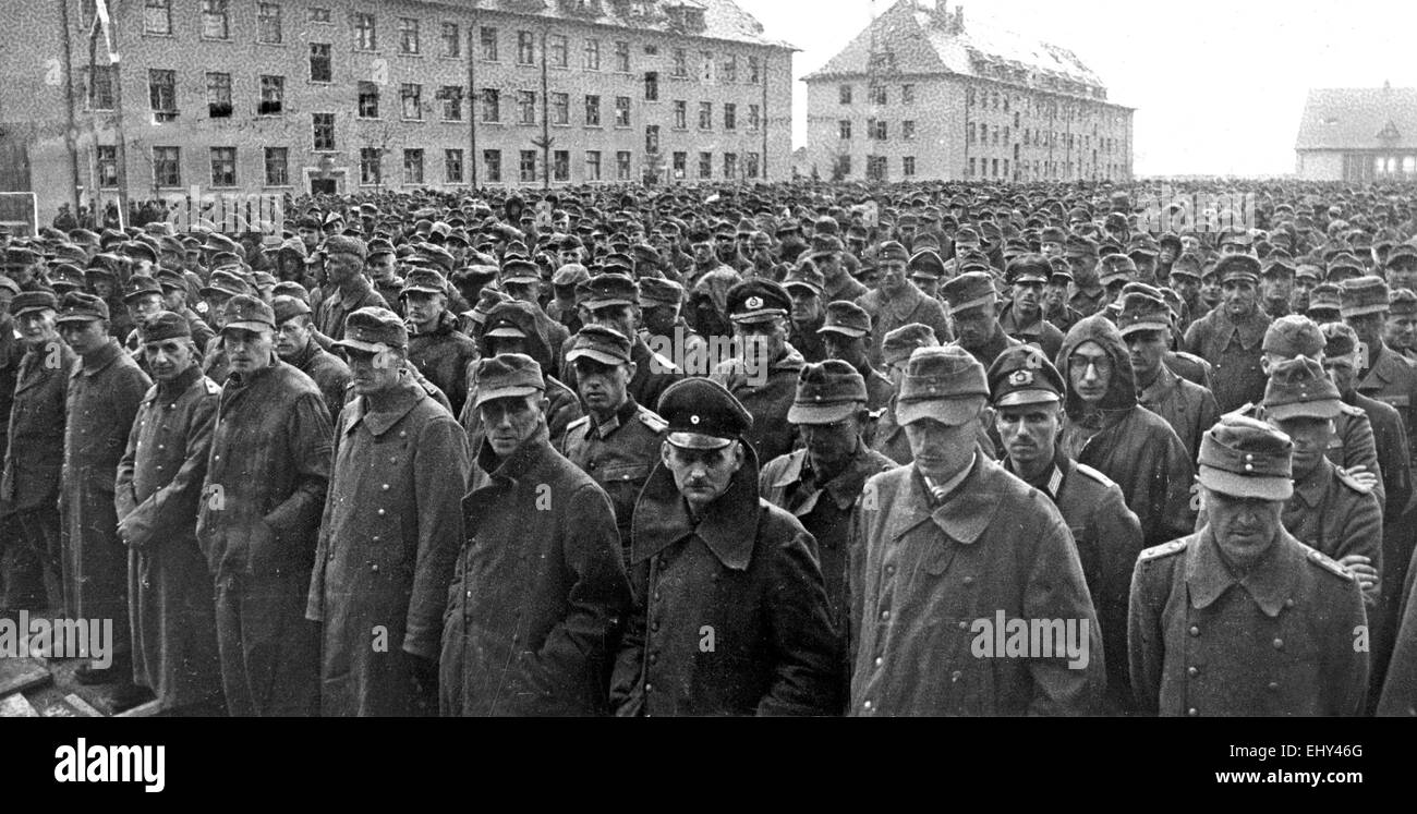 Segunda guerra mundial soldados alemanes 1945 fotografías e imágenes de