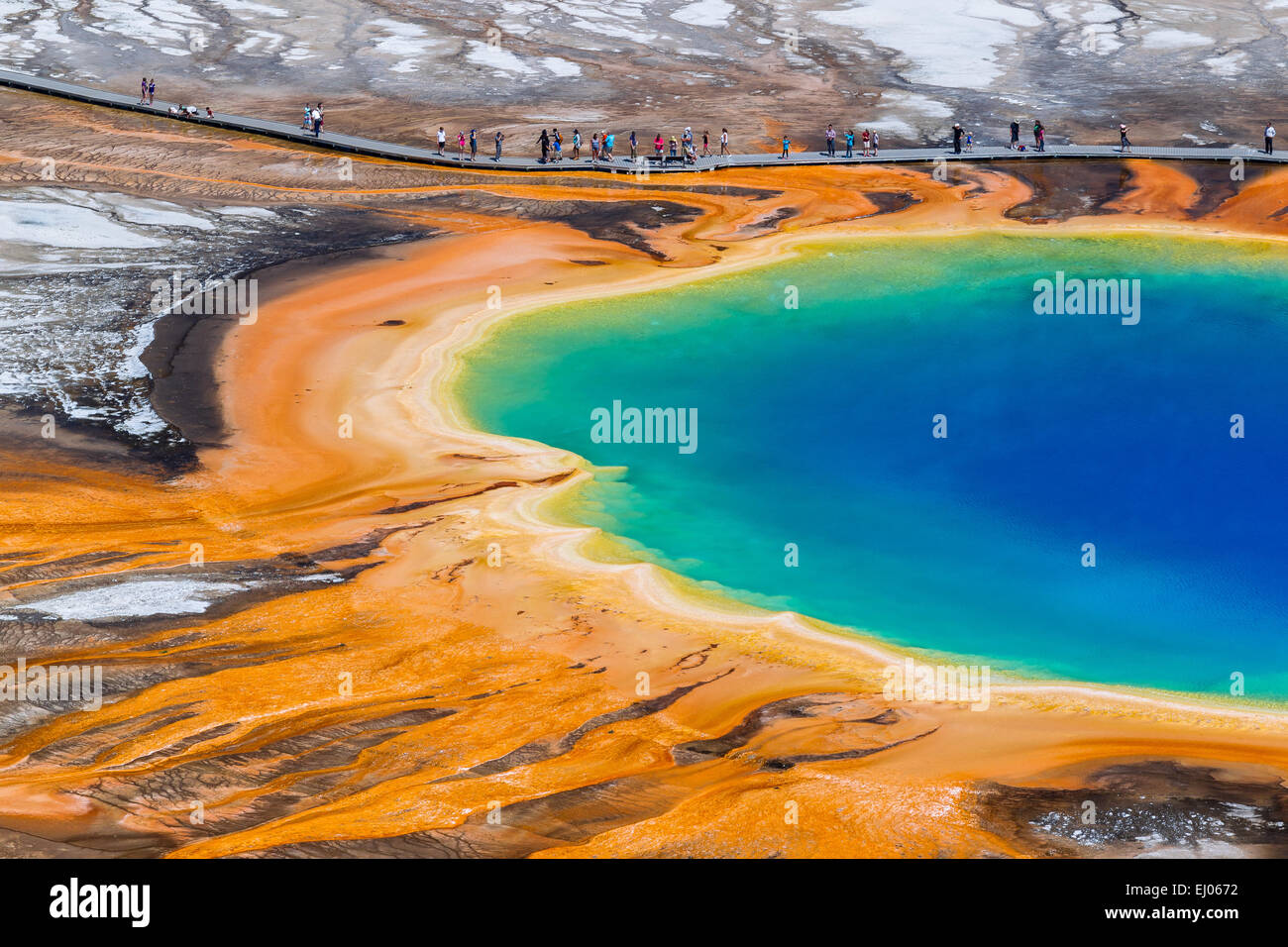 Grand Prismatic Spring, en la Cuenca del Géiser de Midway. El Parque Nacional Yellowstone, Wyoming, Estados Unidos de América. Foto de stock