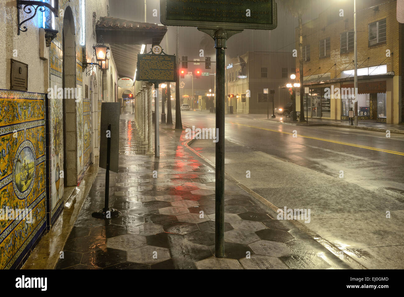 Estados Unidos, Florida, en el Condado de Hillsborough, Ybor City, Tampa, lluvia Foto de stock