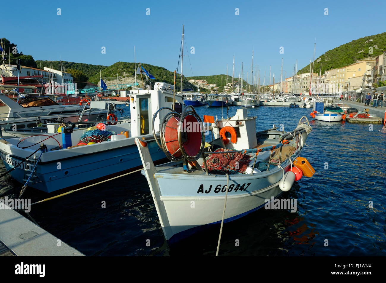 Bonifacio marina, Calanque de Fazio, Bonifacio, Corse du Sud, Córcega, Francia Foto de stock