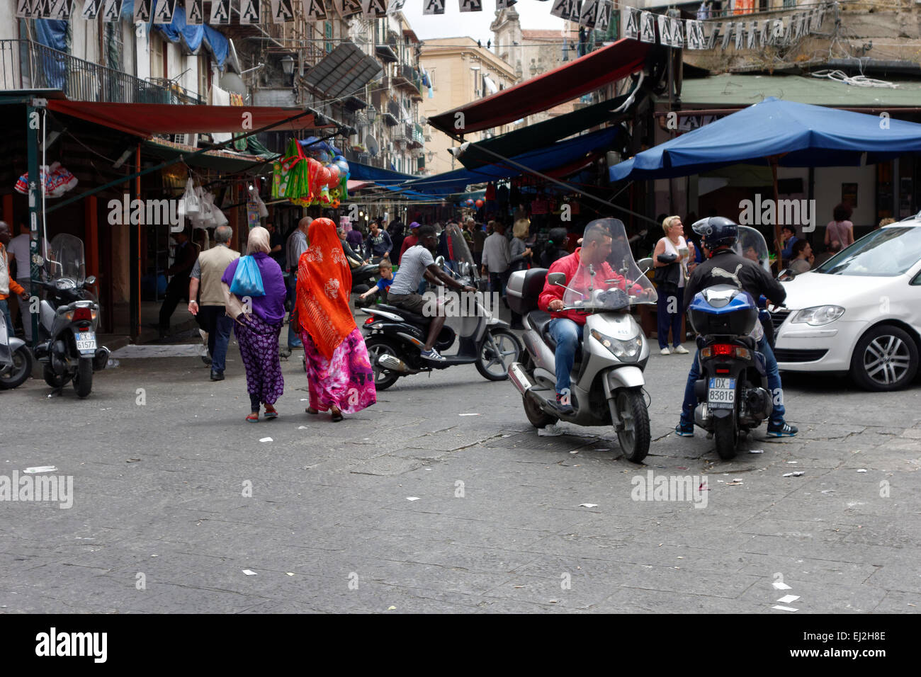 Mercado Ballaro en Palermo, Sicilia. Foto de stock