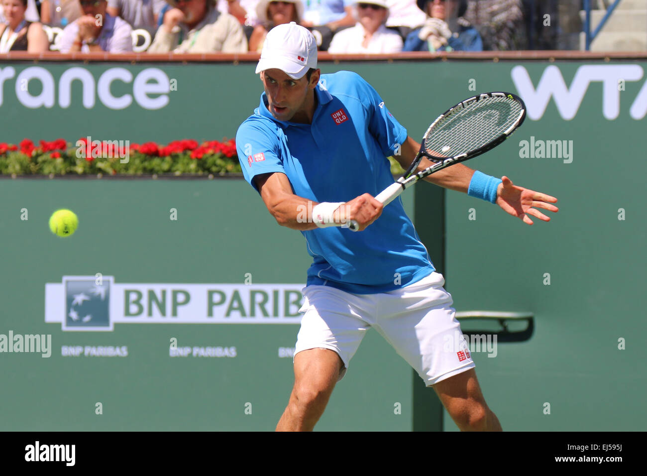 Indian Wells, California, Estados Unidos. 21 de marzo de 2015. Jugador de  tenis Novak Djokovic (Serbia) derrotas jugador británico Andy Murray en la  semifinal de los hombres solteros en el BNP Paribas