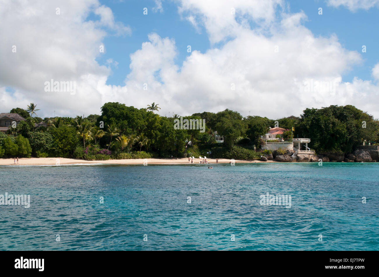 Barbados es una isla volcánica planas, no en las Antillas Menores. Barbados ist eine flache Insel in der Karibik. Foto de stock