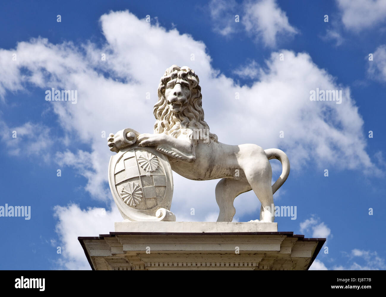 Escultura de León, Palacio Nordkirchen, Alemania Foto de stock