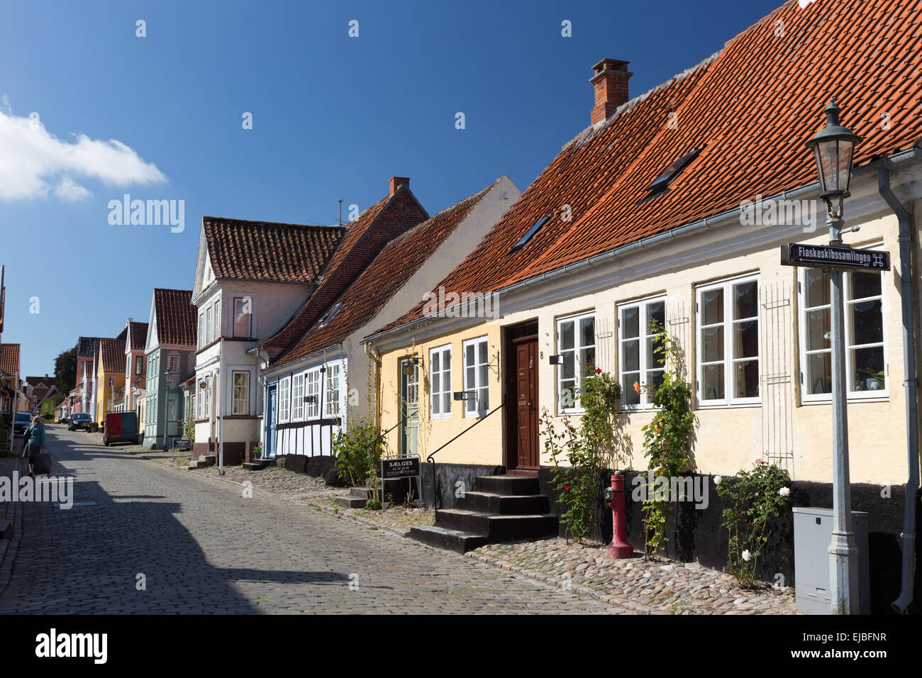 Hilera de casas AErø Foto de stock