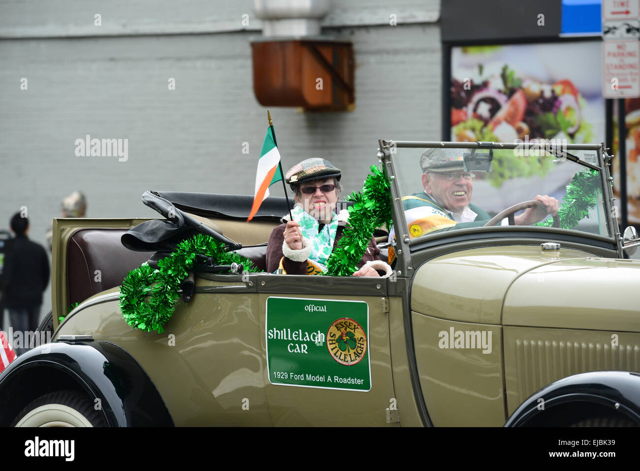 Saint Patrick desfile del Día de San Patricio Newark Nueva Jersey, EE.UU. parte del patrimonio de la irlandesa celebrando fiesta tradición Fotografía de stock - Alamy