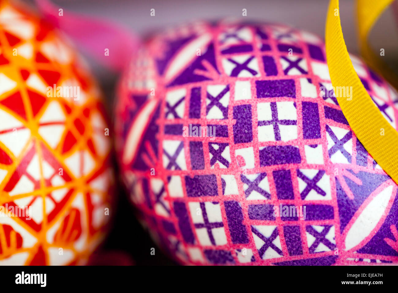 Tradición Checa, huevos de Pascua pintados de colores, Praga República Checa, Europa Foto de stock