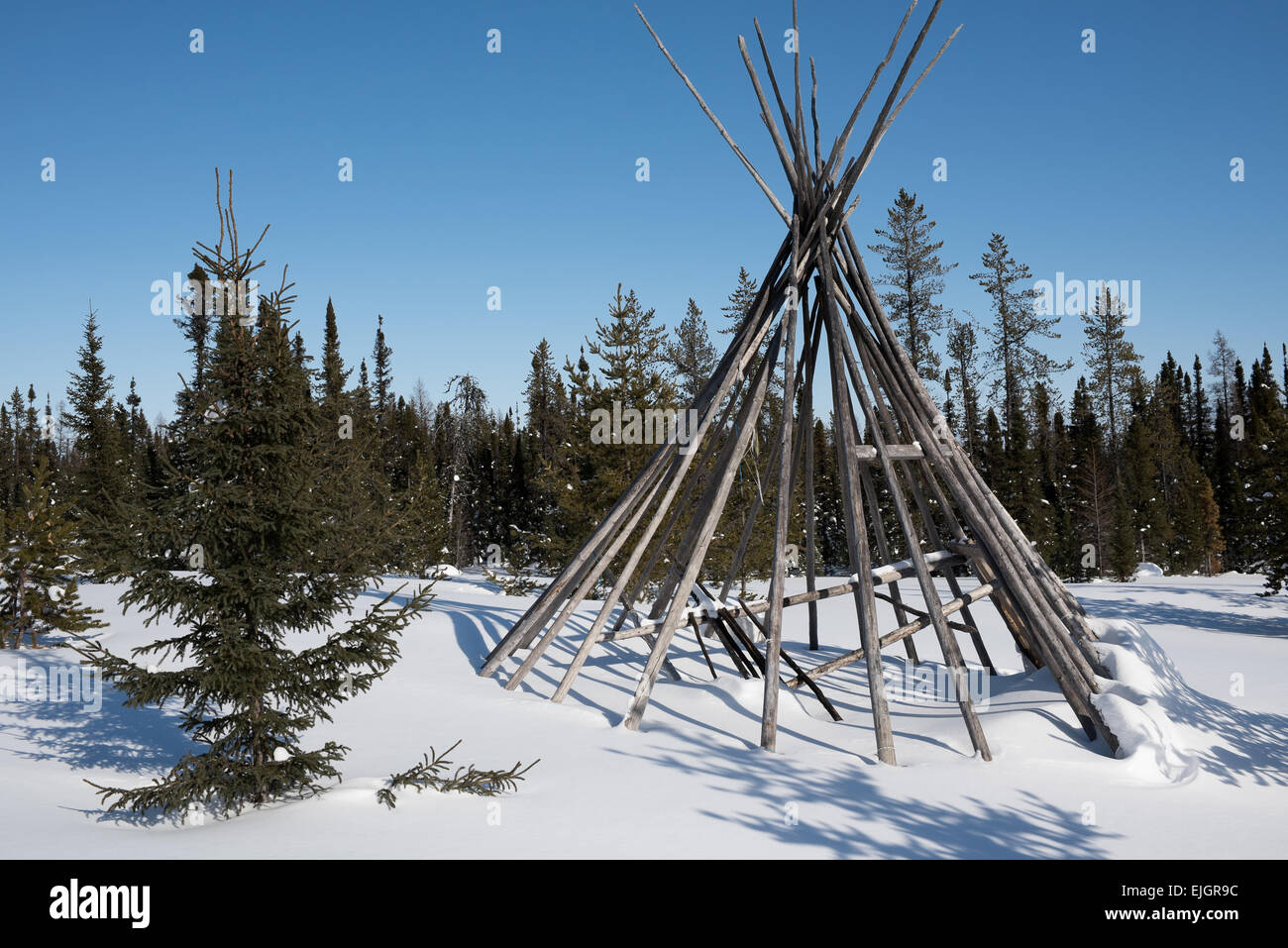 Tepee Cree territorio nativo, al norte de la Bahía James, Quebec Foto de stock